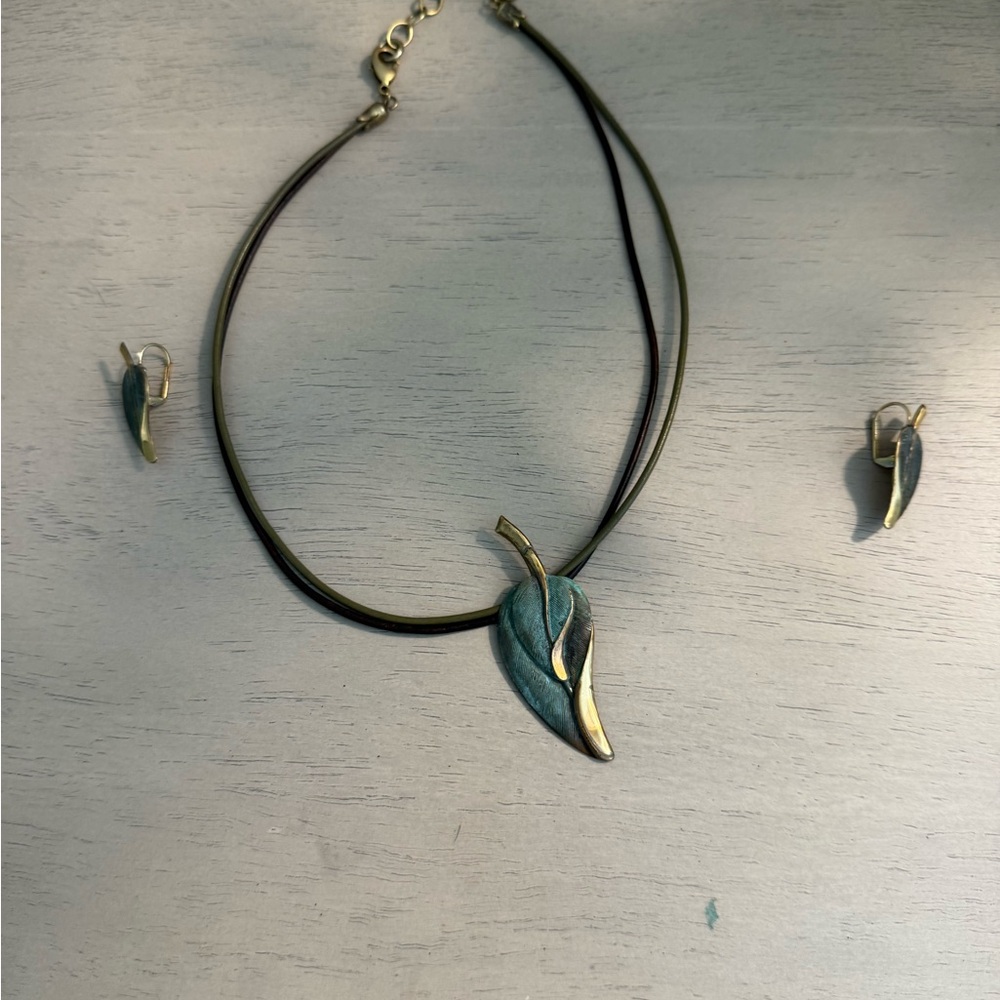 Elaine Coyne Pendant Necklace and Earring Set